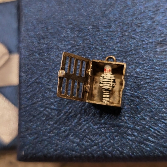 RARE Vintage Silver Prisoner of Love - Picture 2 of 8